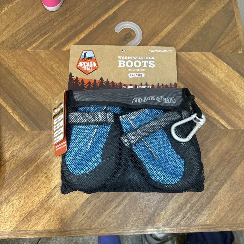 Arcadia Trail Warm Weather Dog Boots 4 Booties Sz XXL & F-Color Dog Treat Bag